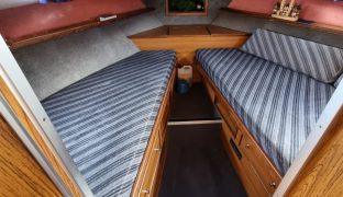 Aquafibre Lowliner 38 - Hiltons Pride - 7 Berth Inland Cruiser