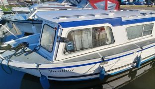 Hampton Safari - Swallow - 4 Berth Inland Cruiser