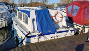 Hampton Safari - Swallow - 4 Berth Inland Cruiser