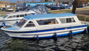 Sheerline 740 - Looby Loo - 3 Berth Inland Cruiser