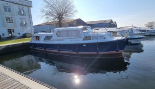 Bourne 35 - Here & There - 6 Berth Inland Cruiser