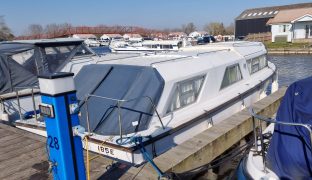 Dawncraft 30 - Eclipse - 5 Berth Inland Cruiser