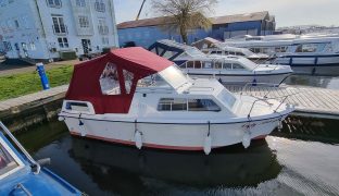 Beaves Marine - Lady Anne - 4 Berth Inland Cruiser