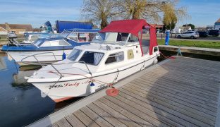 Beaves Marine - Lady Anne - 4 Berth Inland Cruiser