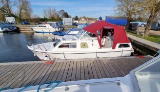 Beaves Marine - Lady Anne - 4 Berth Inland Cruiser