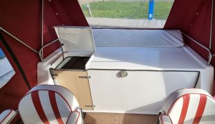 Beaves Marine - Lady Anne - 4 Berth Inland Cruiser