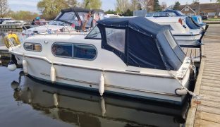 Freeman 22 MK2 - Gentle Dreamer   - 4 Berth Classic inland Cruiser 