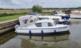 Fairline 19 - Dabbler - 2 Berth Day Boat