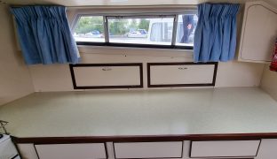 Connoisseur C37 - Swallowtail Star - 2 Berth Inalnd Cruiser