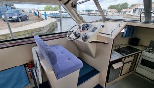 Connoisseur C37 - Swallowtail Star - 2 Berth Inalnd Cruiser