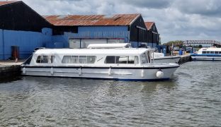 Bounty 37 - Reflection - 7 Berth Inland Cruiser