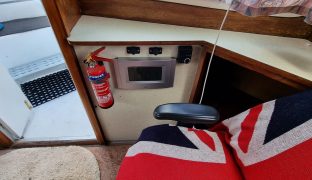 Bounty 37 - Reflection - 7 Berth Inland Cruiser