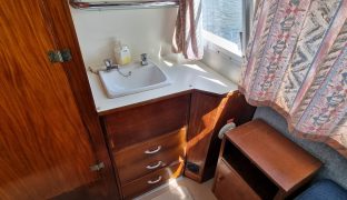 Bounty 37 - Reflection - 7 Berth Inland Cruiser