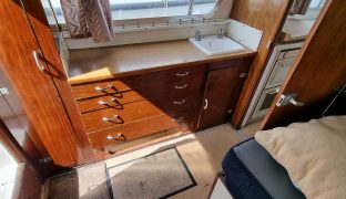 Bounty 37 - Reflection - 7 Berth Inland Cruiser