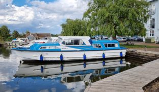 Aquafibre 38 - Glenda II - 8 Berth Inland Cruiser