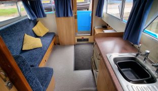 Aquafibre 38 - Glenda II - 8 Berth Inland Cruiser