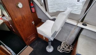 Aquafibre 38 - Glenda II - 8 Berth Inland Cruiser