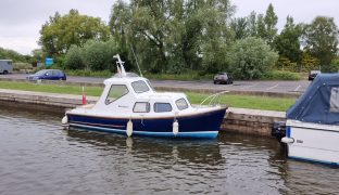 Nelson 18 - Seaquest - 2 Berth Fishing Boat