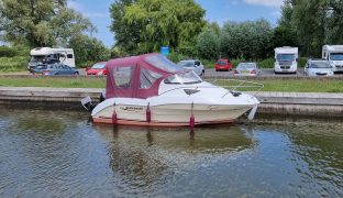 Quicksilver 540 - Squirt - 2 Berth Motor Boat