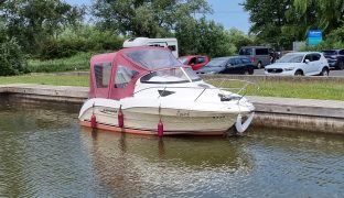 Quicksilver 540 - Squirt - 2 Berth Motor Boat