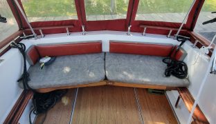 Century Meridian - Red Dog - 4 Berth Sports Cruiser