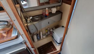 Century Meridian - Red Dog - 4 Berth Sports Cruiser