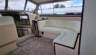 Connoisseur 37 - Broadland Mist - 2 Berth Inland Cruiser