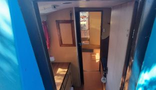 Bourne 35 - Victoria Jane - 6 Berth Inland Cruiser