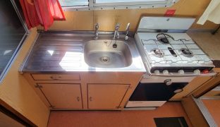 Bourne 35 - Victoria Jane - 6 Berth Inland Cruiser