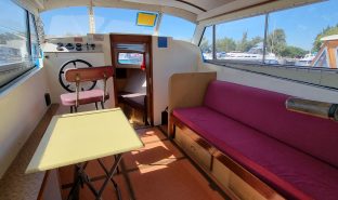 Bourne 35 - Victoria Jane - 6 Berth Inland Cruiser