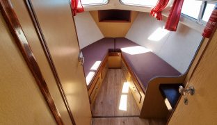 Bourne 35 - Victoria Jane - 6 Berth Inland Cruiser