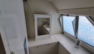 DC 30 - Compass Rose - 4 Berth Inland Cruiser