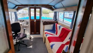 DC 30 - Compass Rose - 4 Berth Inland Cruiser