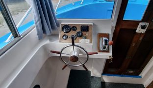 DC 30 - Compass Rose - 4 Berth Inland Cruiser