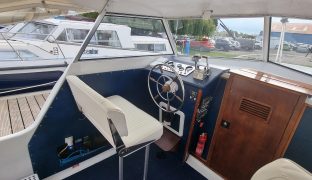 Amerglass 32 - Snowbird - 6 Berth Motor Yacht