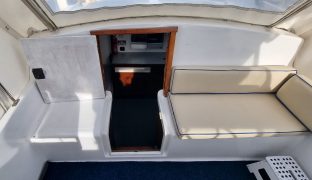 Amerglass 32 - Snowbird - 6 Berth Motor Yacht