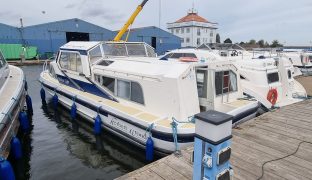 Alphacraft 35 - Brilliant Light - 5 Berth Ex-Hire Cruiser