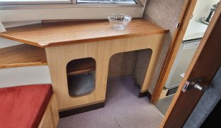 Alphacraft 35 - Brilliant Light - 5 Berth Ex-Hire Cruiser