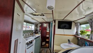 Seamaster Commander  - Bobby's Girl  - 6 Berth Inland Cruiser