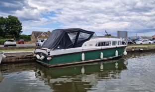 Seamaster Commander  - Bobby's Girl  - 6 Berth Inland Cruiser