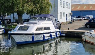 Sheerline 740 - - 2 Berth Inland Cruiser