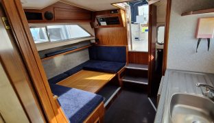 Sheerline 950 Harmony - Hi Light - 5 Berth Ex-Hire Cruiser