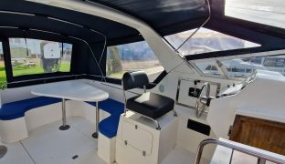 Sheerline 950 Harmony - Hi Light - 5 Berth Ex-Hire Cruiser