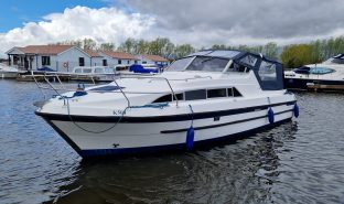 Sheerline 950 Harmony - Hi Light - Ex-Hire Cruiser