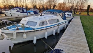 Elysian 27 - Remnus - 4 Berth 4 Berth Inland Cruiser