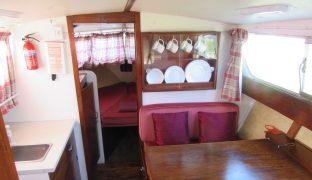 Elysian 27 - Remnus - 4 Berth 4 Berth Inland Cruiser