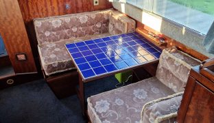 Freeman 26 - Cordwainer - 4 Berth Inland River Cruiser
