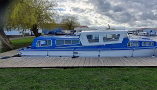 Elysian34 - Pirate of Hearts - 6 Berth Inland Cruiser