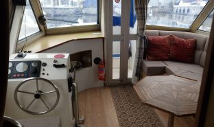 Alphacraft 34 - Meg - 6 Berth River Cruiser