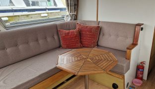 Alphacraft 34 - Meg - 6 Berth River Cruiser